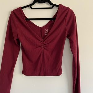 Long sleeve crop top